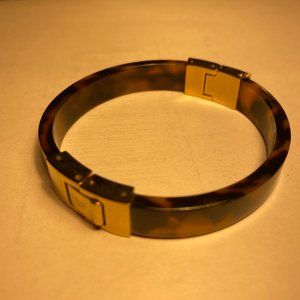 Michael Kors Tortoise-Shell Print Hinged Bracelet